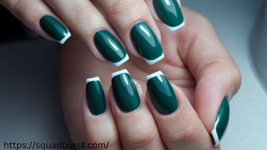 24 Stunning Forest Green Nail Designs for a Fall Makeover